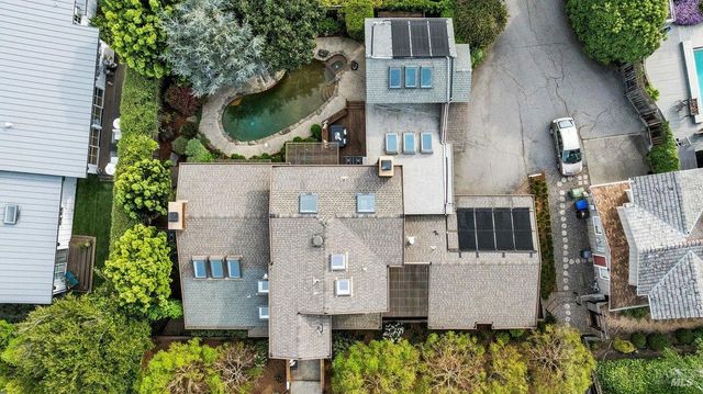 42 Underhill Rd, Mill Valley, CA 94941