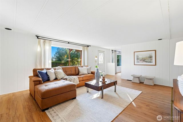 11813 NE 172nd Street, Bothell, WA 98011