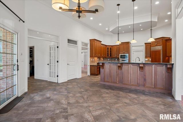 5034 Dogwood Hills, Springfield, IL 62711
