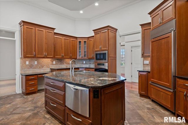 5034 Dogwood Hills, Springfield, IL 62711