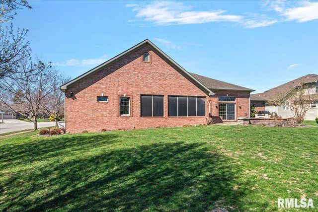 5034 Dogwood Hills, Springfield, IL 62711