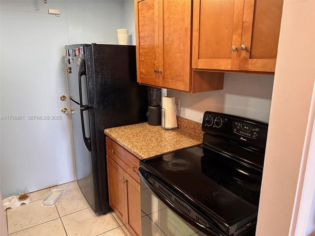2350 NE 135th Street 903, North Miami, FL 33181