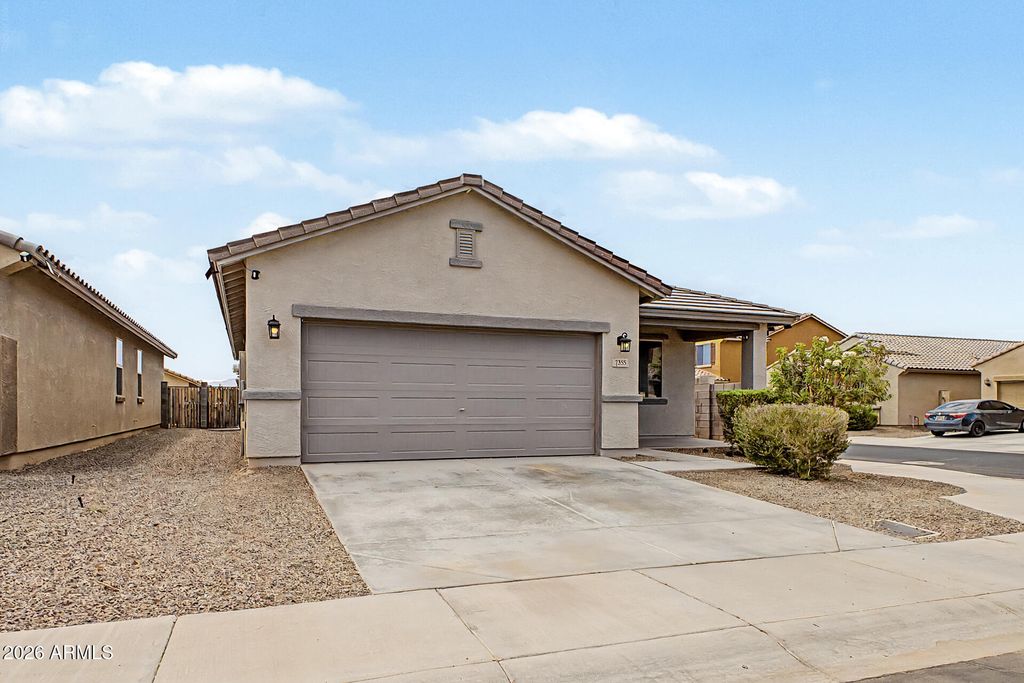 7355 W HUGHES Drive, Phoenix, AZ 85043 — photo 3