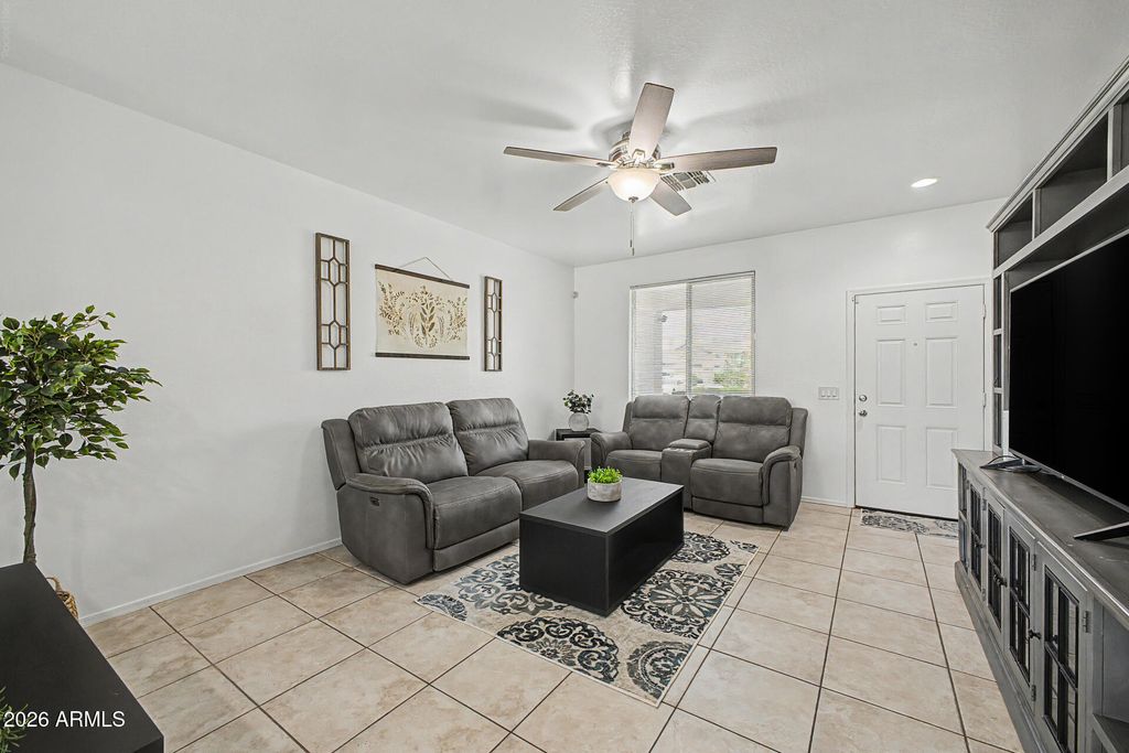 7355 W HUGHES Drive, Phoenix, AZ 85043 — photo 4