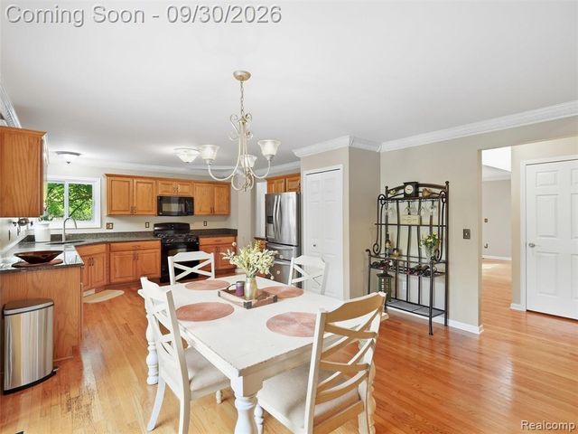 57457 Breckenridge Drive, Washington, MI 48094