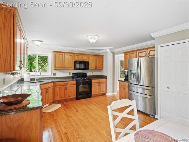 57457 Breckenridge Drive, Washington, MI 48094