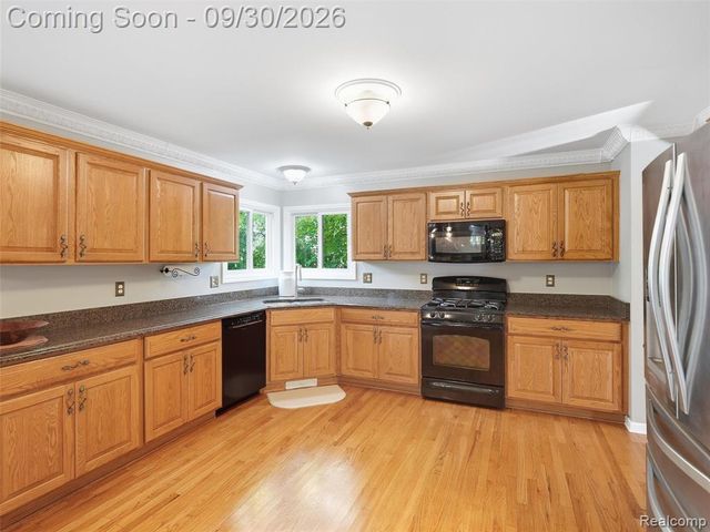 57457 Breckenridge Drive, Washington, MI 48094