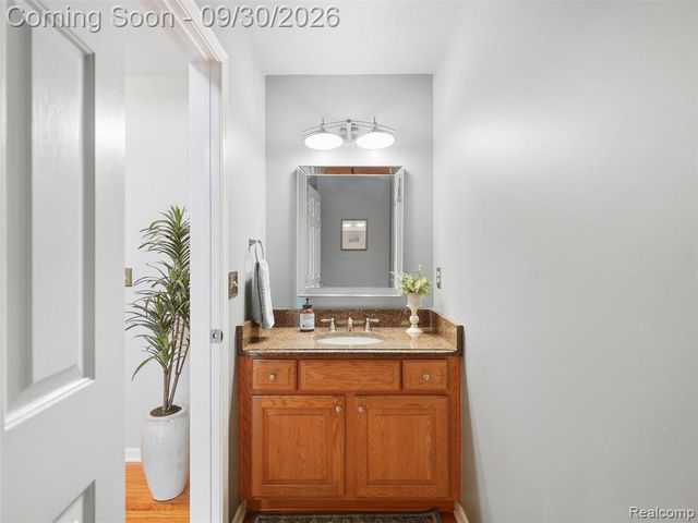 57457 Breckenridge Drive, Washington, MI 48094