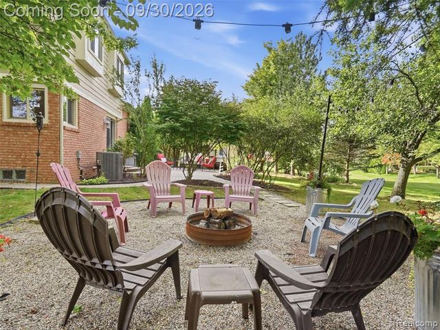 57457 Breckenridge Drive, Washington, MI 48094