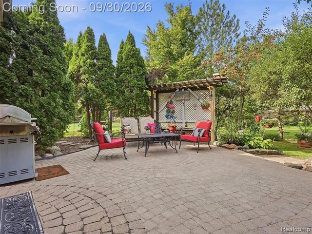 57457 Breckenridge Drive, Washington, MI 48094