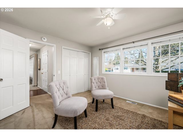 2774 Sarah Ln, Eugene, OR 97408