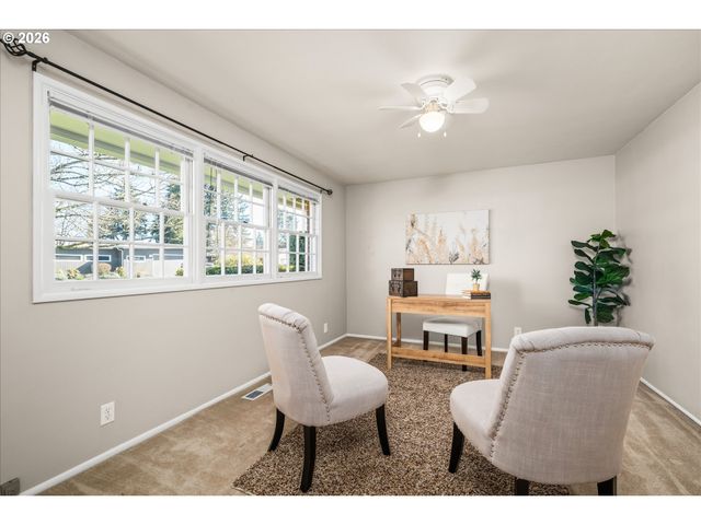 2774 Sarah Ln, Eugene, OR 97408