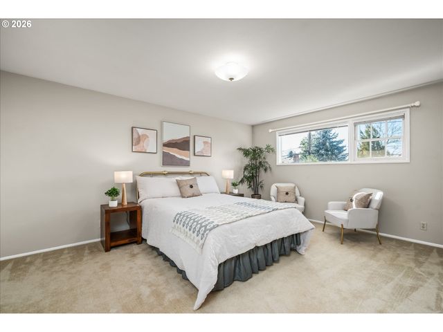 2774 Sarah Ln, Eugene, OR 97408