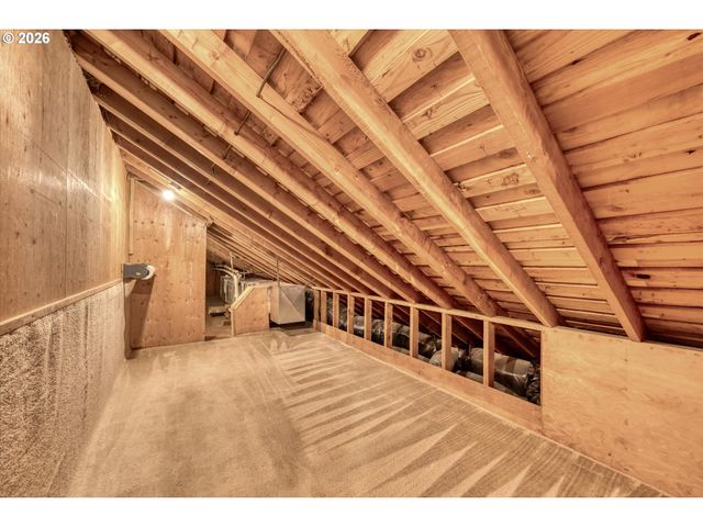 2774 Sarah Ln, Eugene, OR 97408