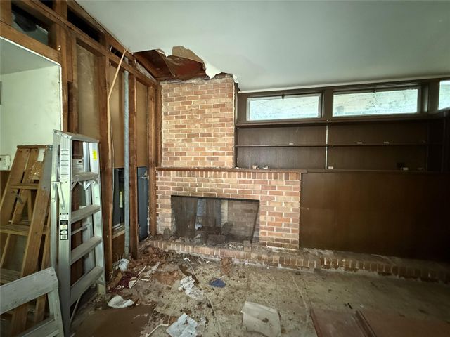 9314 Lugary Drive, Houston, TX 77074