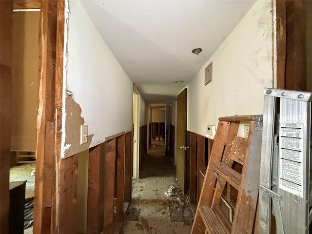 9314 Lugary Drive, Houston, TX 77074