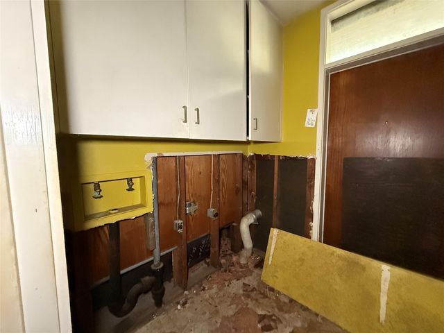 9314 Lugary Drive, Houston, TX 77074