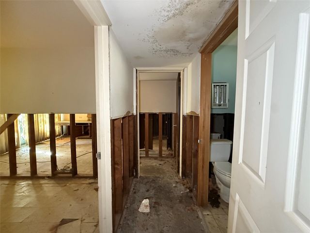 9314 Lugary Drive, Houston, TX 77074