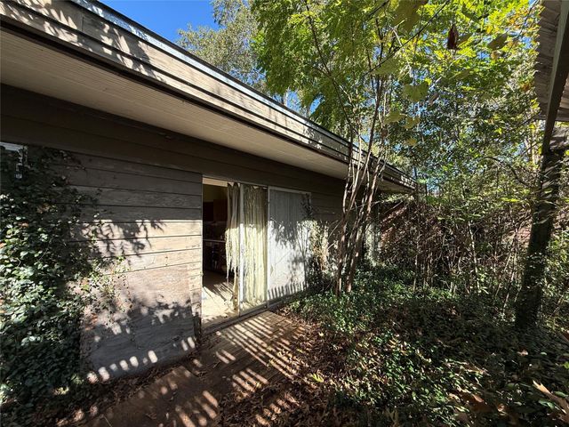 9314 Lugary Drive, Houston, TX 77074