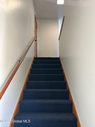 1300 S Schodack Road, Schodack, NY 12033