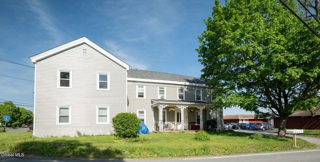 1300 S Schodack Road, Schodack, NY 12033