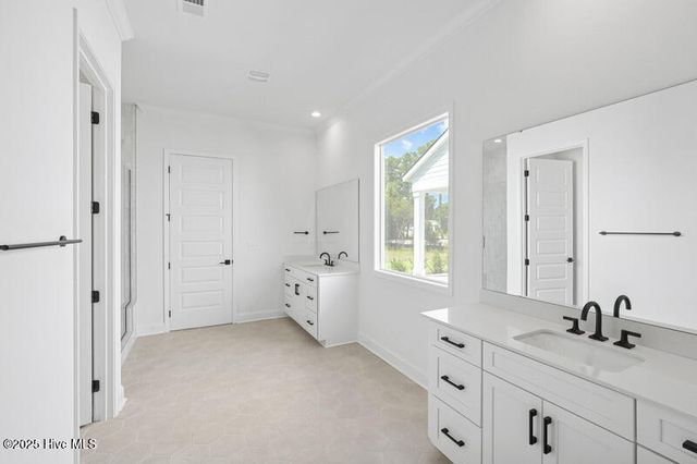 6083 Ocean Isle Palms Way SW, Shallotte, NC 28470