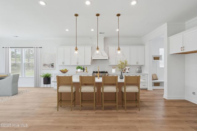 6083 Ocean Isle Palms Way SW, Shallotte, NC 28470