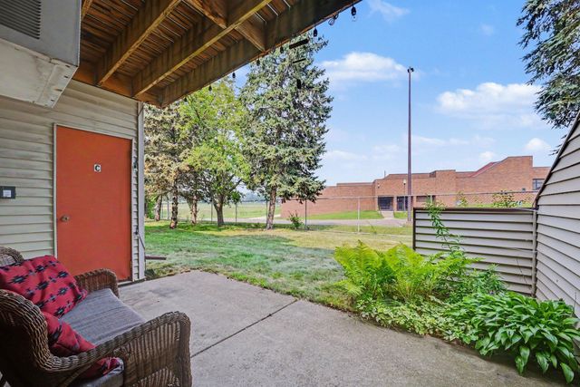 2079 Parkside Drive, Saint Paul, MN 55119