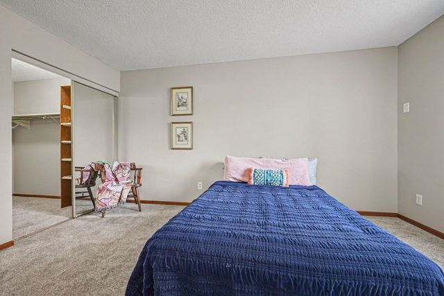 2079 Parkside Drive, Saint Paul, MN 55119