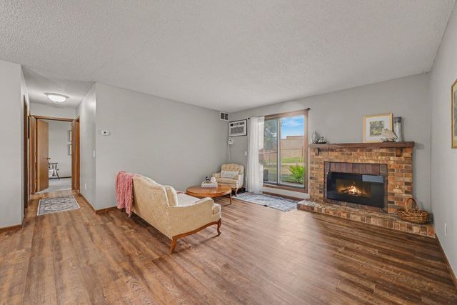 2079 Parkside Drive, Saint Paul, MN 55119
