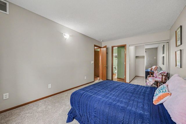 2079 Parkside Drive, Saint Paul, MN 55119