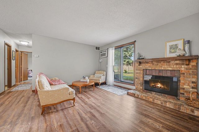 2079 Parkside Drive, Saint Paul, MN 55119