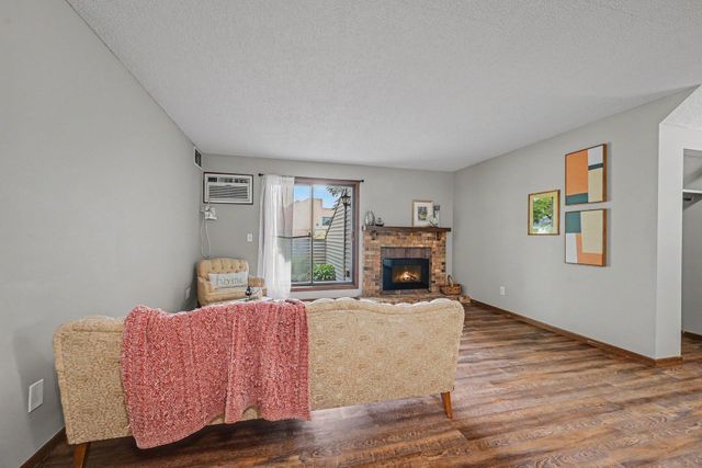 2079 Parkside Drive, Saint Paul, MN 55119