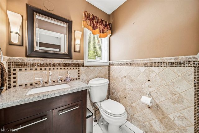 10600 Locust Grove Drive, Chardon, OH 44024