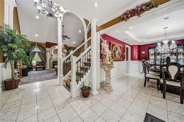 10600 Locust Grove Drive, Chardon, OH 44024