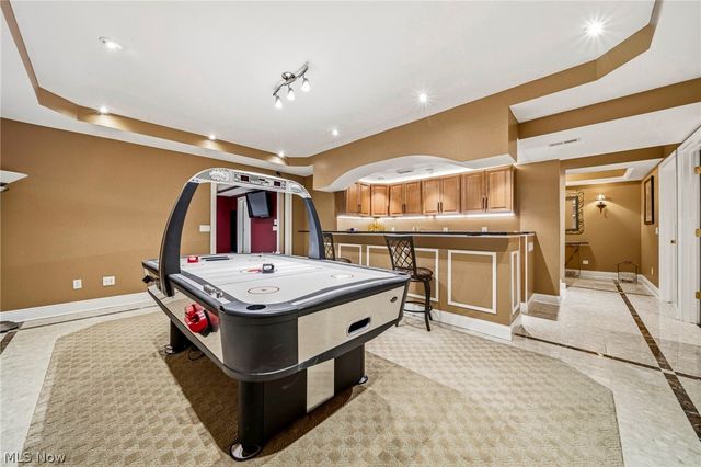 10600 Locust Grove Drive, Chardon, OH 44024