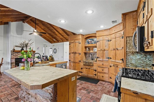 13151 Roberts Road, Chunchula, AL 36521