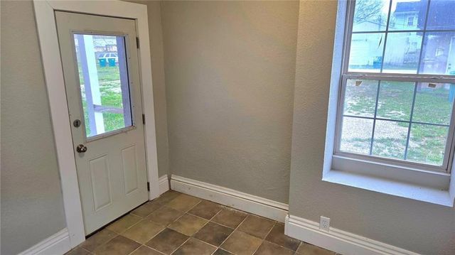 405 W Peoria Street, Paola, KS 66071