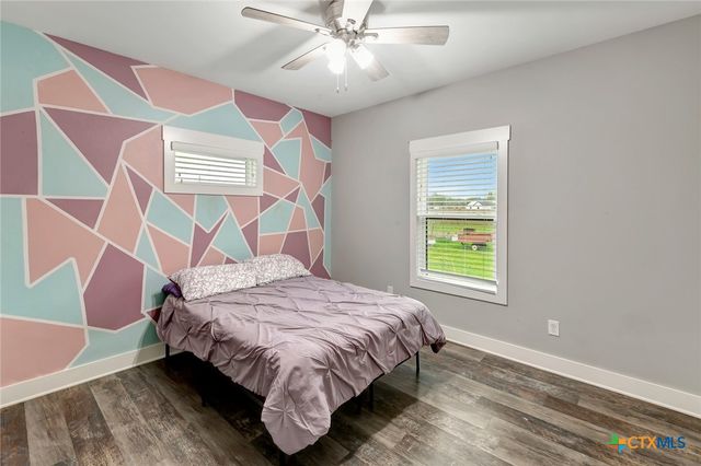 201 Stone Oak Drive, Inez, TX 77968