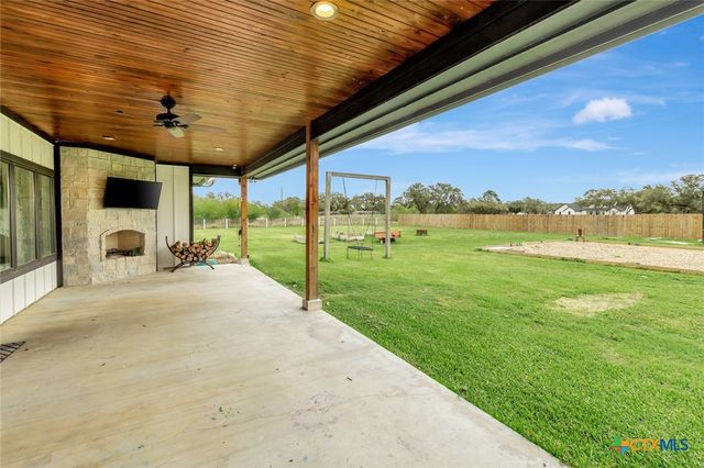 201 Stone Oak Drive, Inez, TX 77968