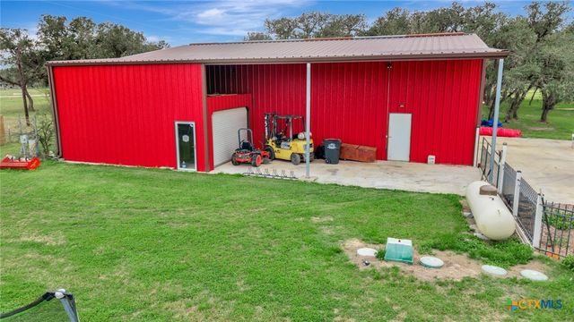 201 Stone Oak Drive, Inez, TX 77968