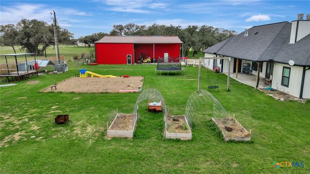 201 Stone Oak Drive, Inez, TX 77968