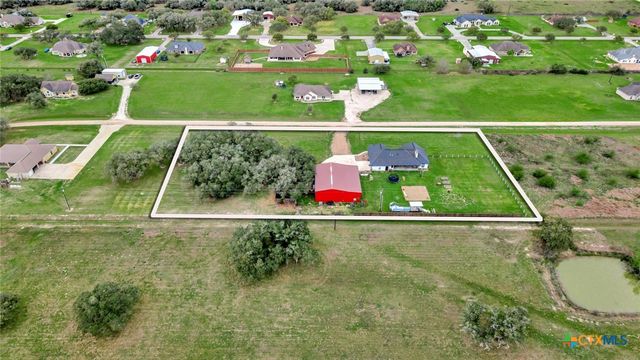 201 Stone Oak Drive, Inez, TX 77968