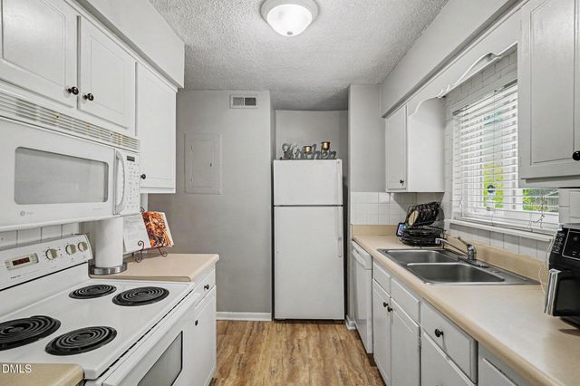 631 Pine Ridge Place, Raleigh, NC 27609