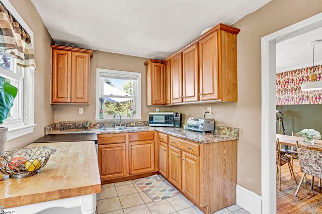 309 Pineview Drive, Pickens, SC 29671
