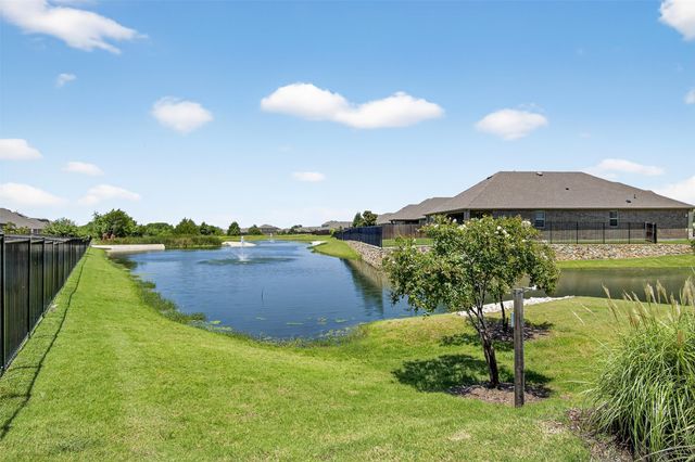 3933 Sidney Lane, Heath, TX 75126