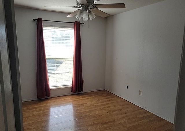 3802 SE Berkshire Ct, Lawton, OK 73501