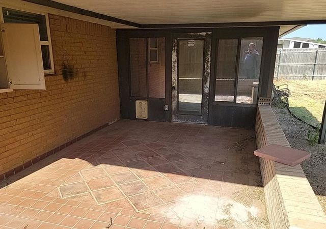 3802 SE Berkshire Ct, Lawton, OK 73501