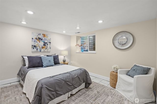 902 22nd Avenue, Seattle, WA 98122