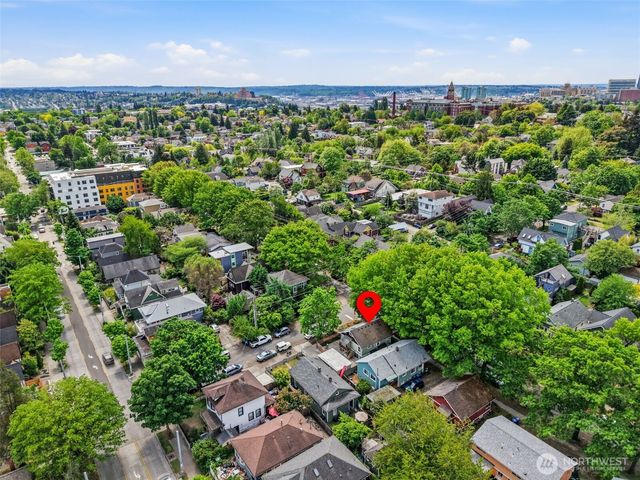902 22nd Avenue, Seattle, WA 98122